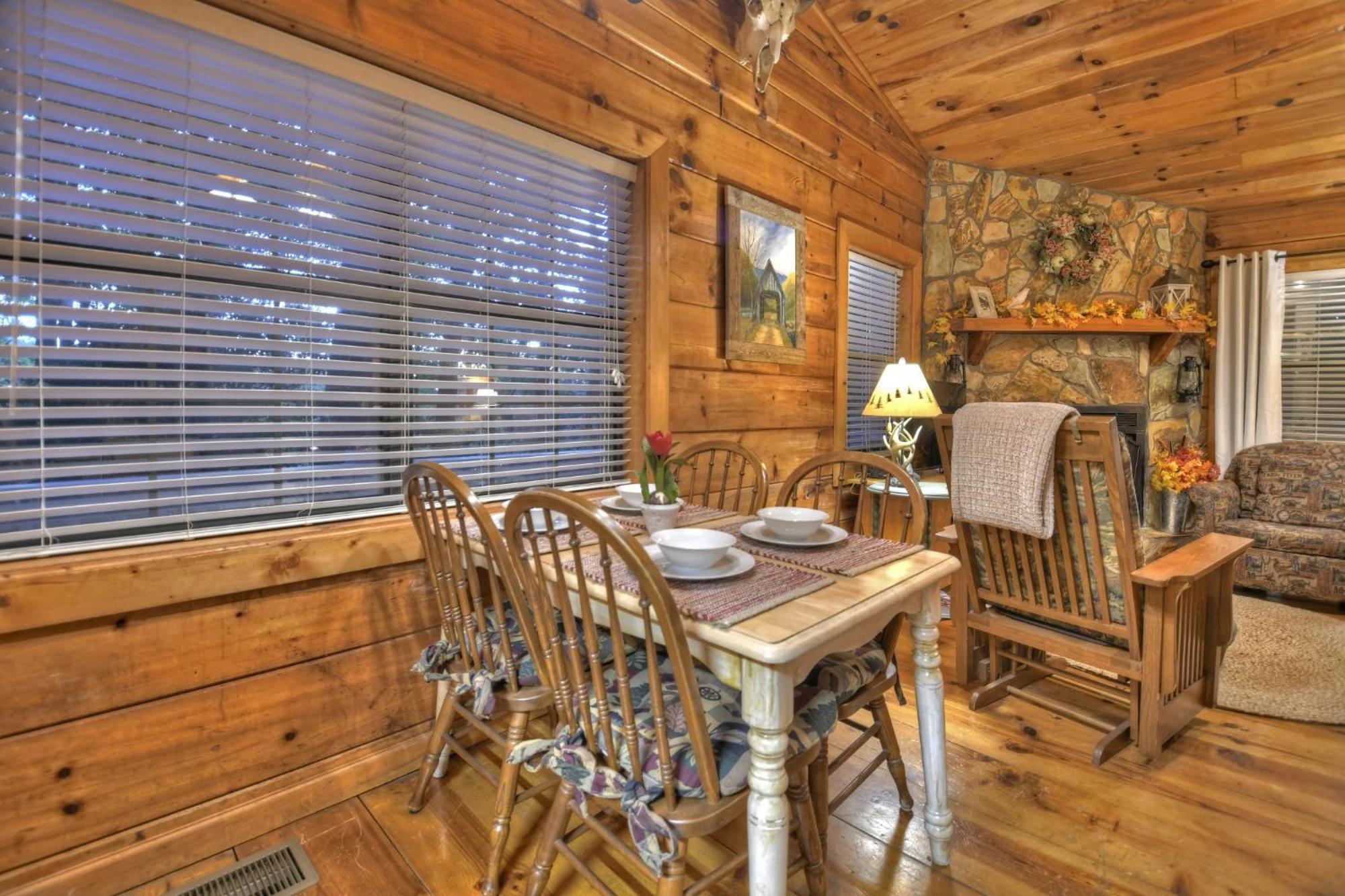 Hygge Haus Rustic Charm Cozy Beds And A Serene Location Ellijay Luaran gambar